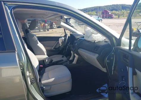 2014 Subaru Forester 2.5I Premium z USA, uszkodzony, nr VIN JF2SJAEC3EH475120